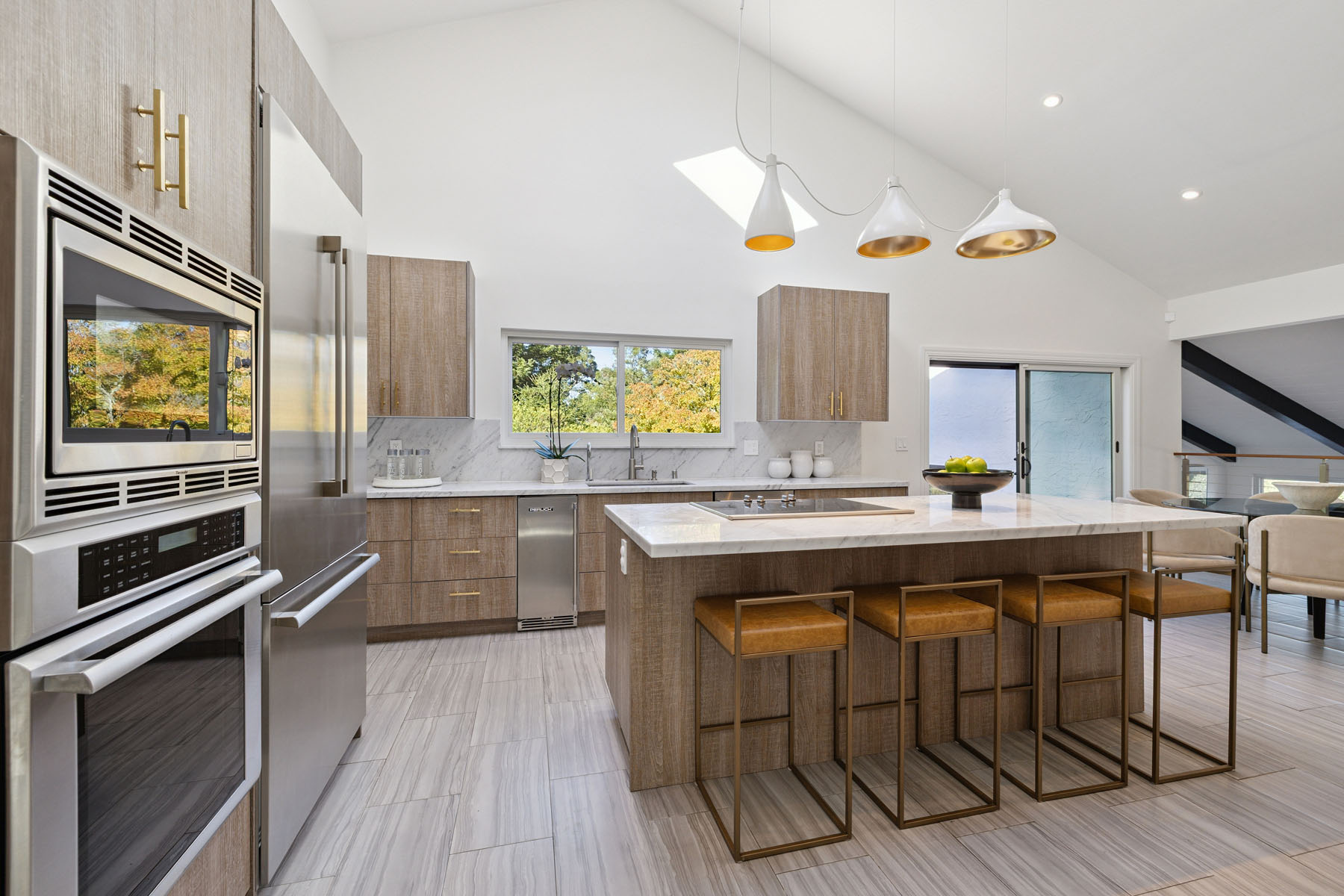 038-6-friars-lane.85146.p4k.017