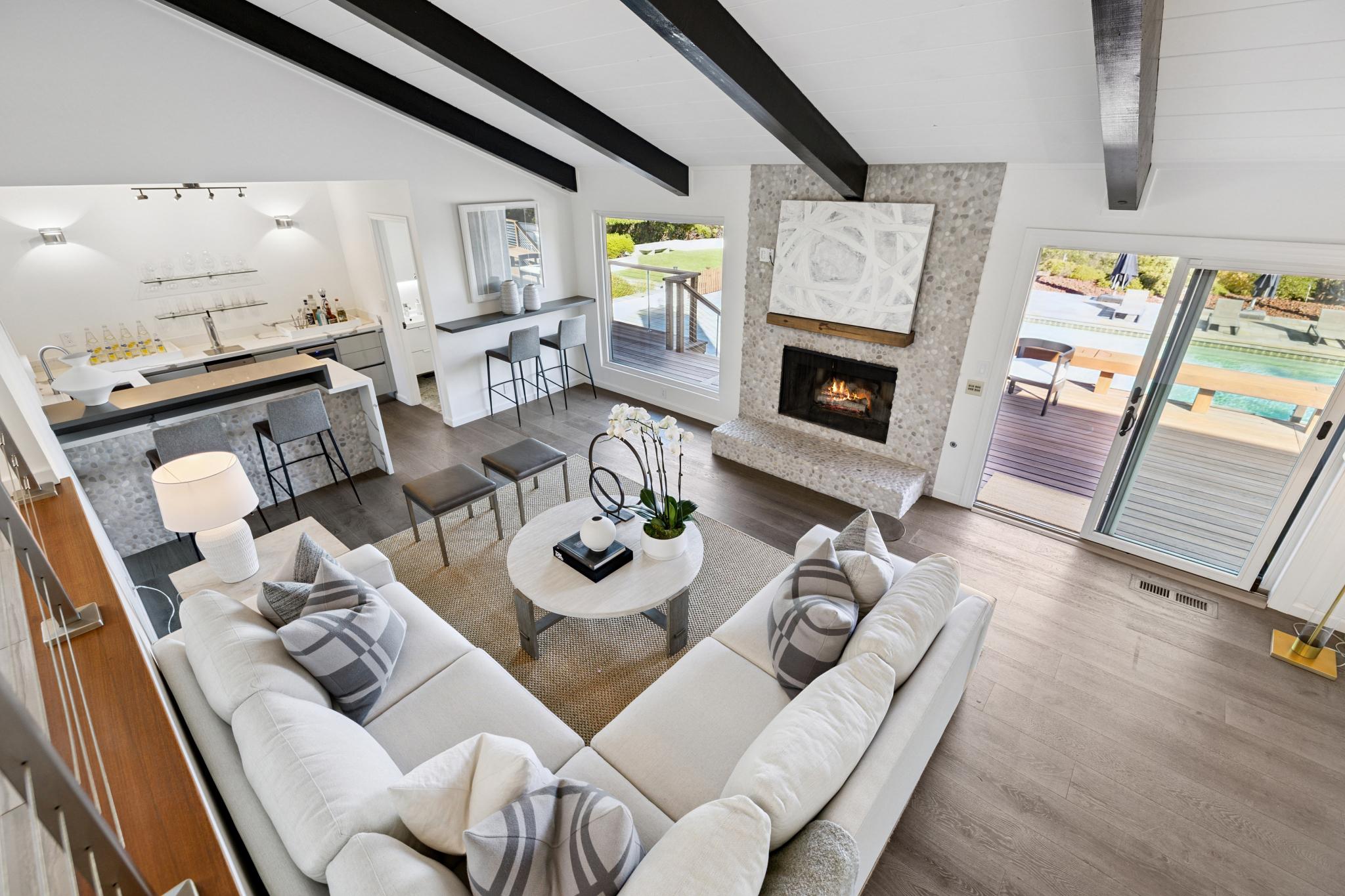 070-6-friars-lane.85146.p4k.032_fire